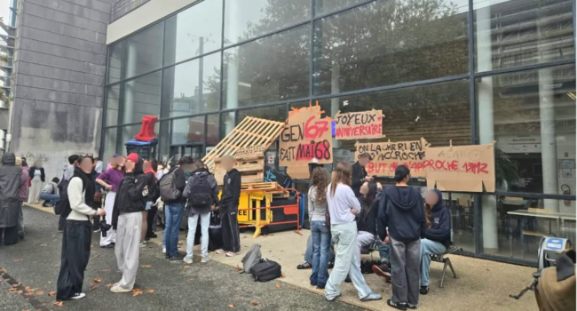 blocage, université, faculté de lettre et de langue, mouvement lycéen étudiant