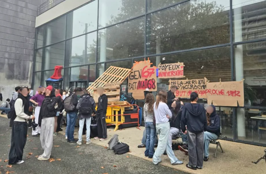 blocage, université, faculté de lettre et de langue, mouvement lycéen étudiant