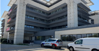 La police était devant la Maison de la Charente-Maritime mardi dernier afin d'effectuer des constatations | TL - INF LR